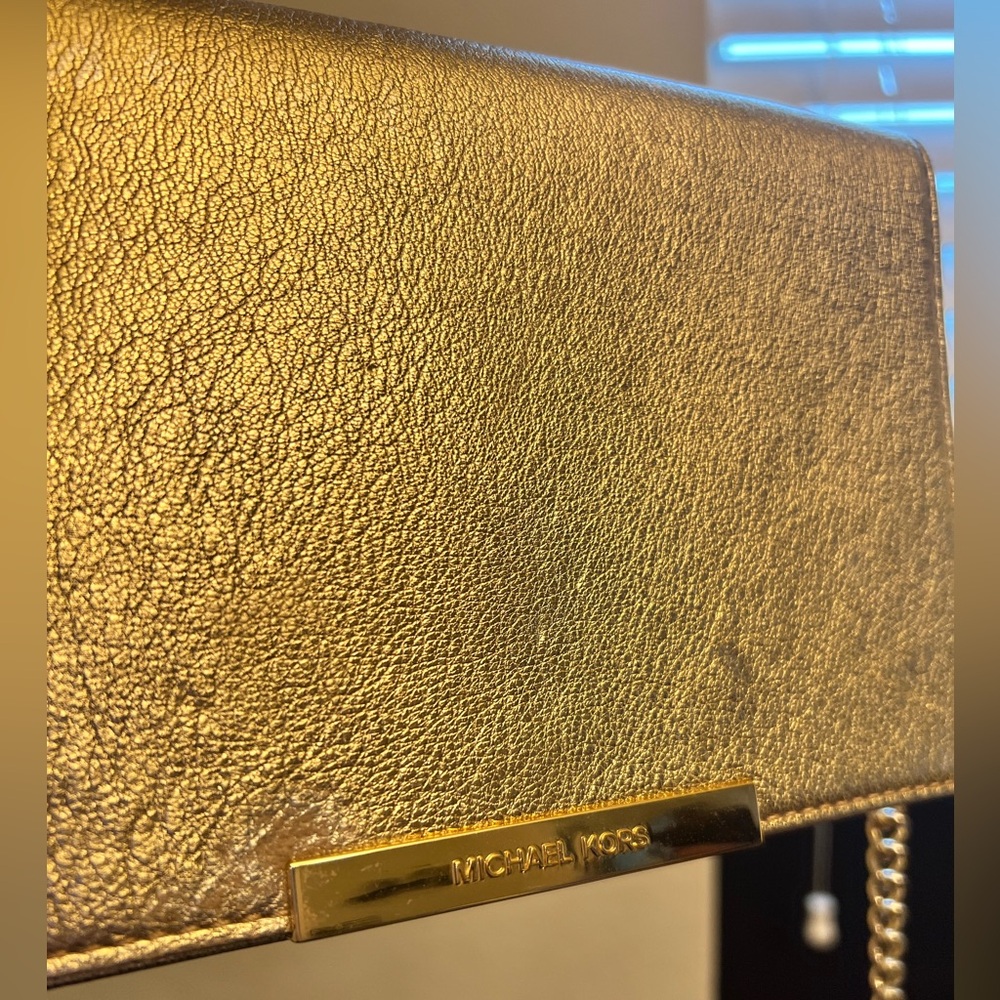 Gold Michael Kors Crossbody Wallet